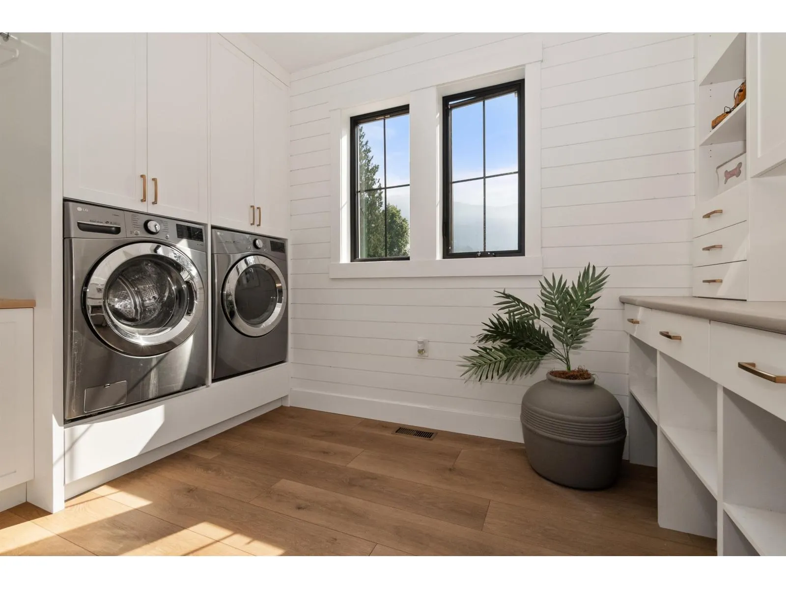 10292 ROYALWOOD BOULEVARD|Rosedale