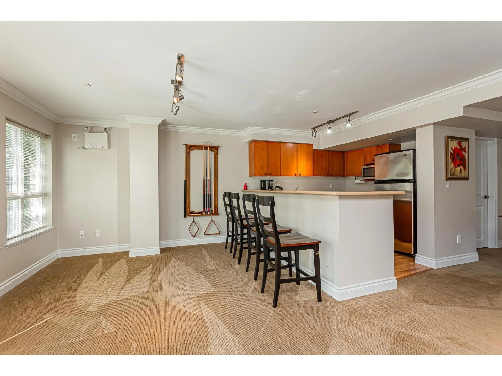 412 8717 160 STREET