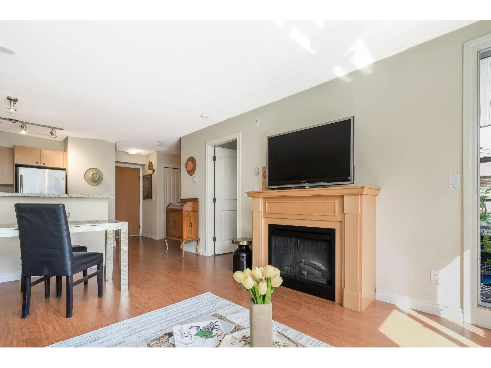 412 8717 160 STREET