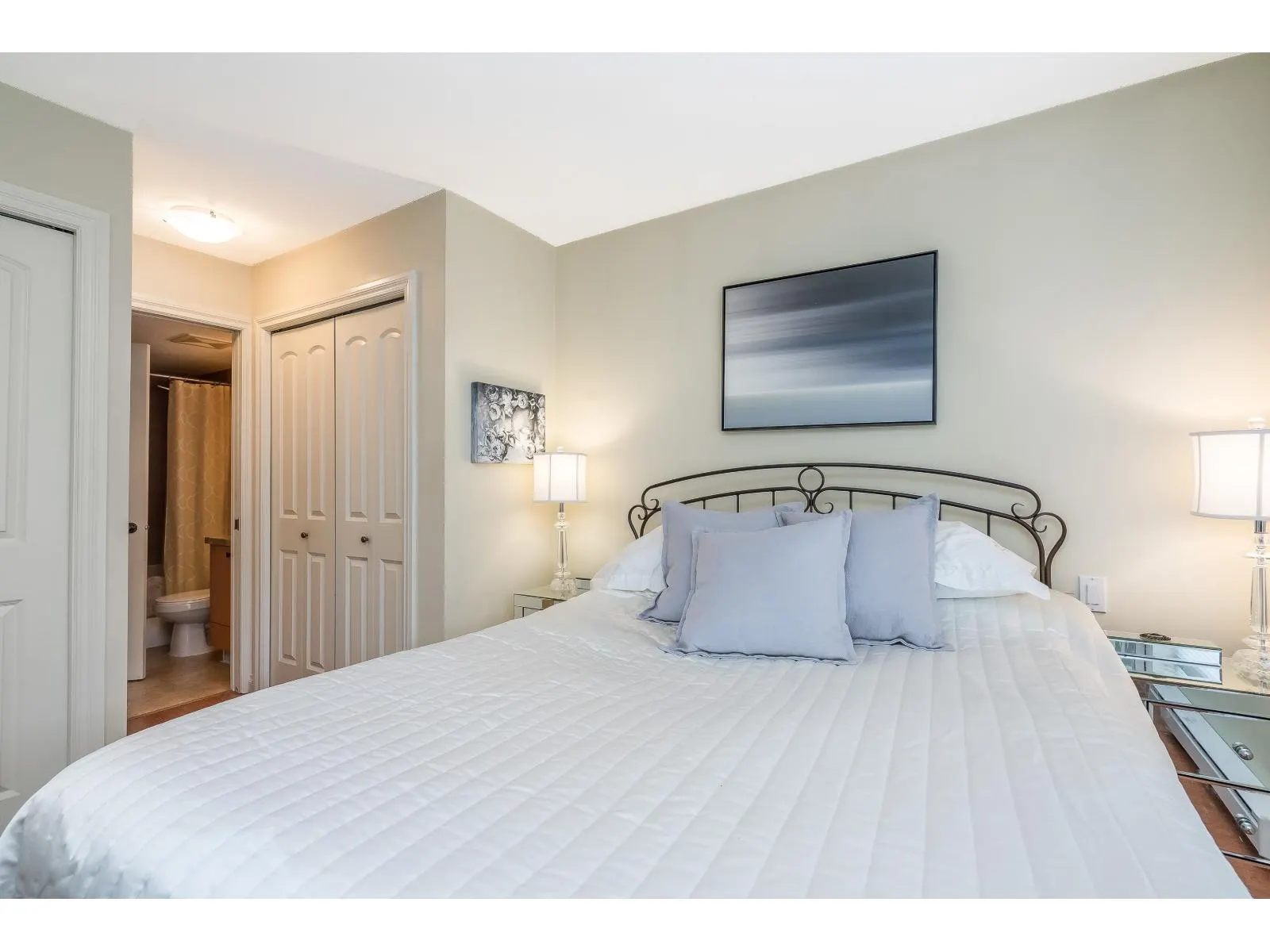 412 8717 160 STREET