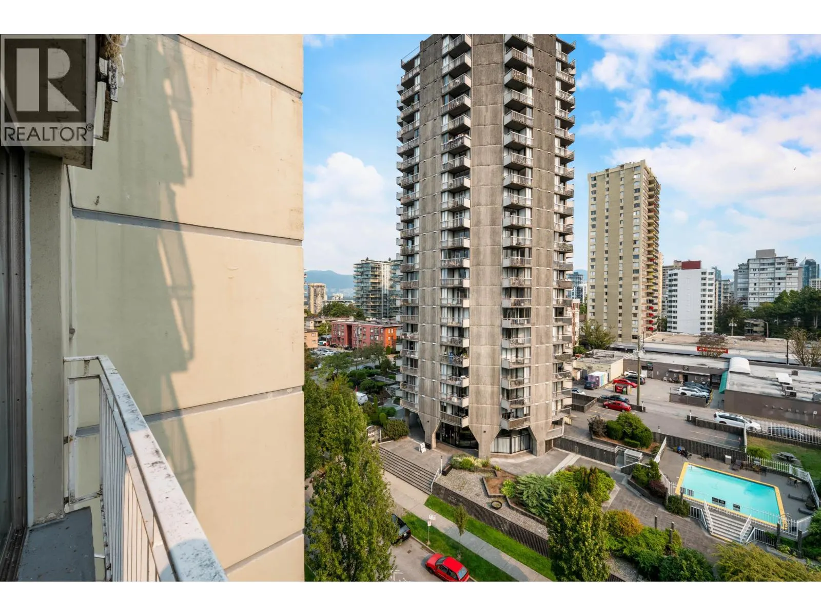 906 1250 BURNABY STREET