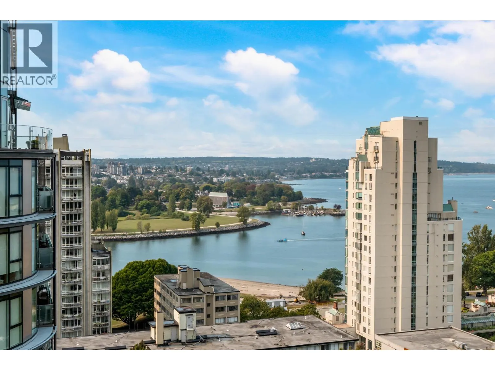 906 1250 BURNABY STREET