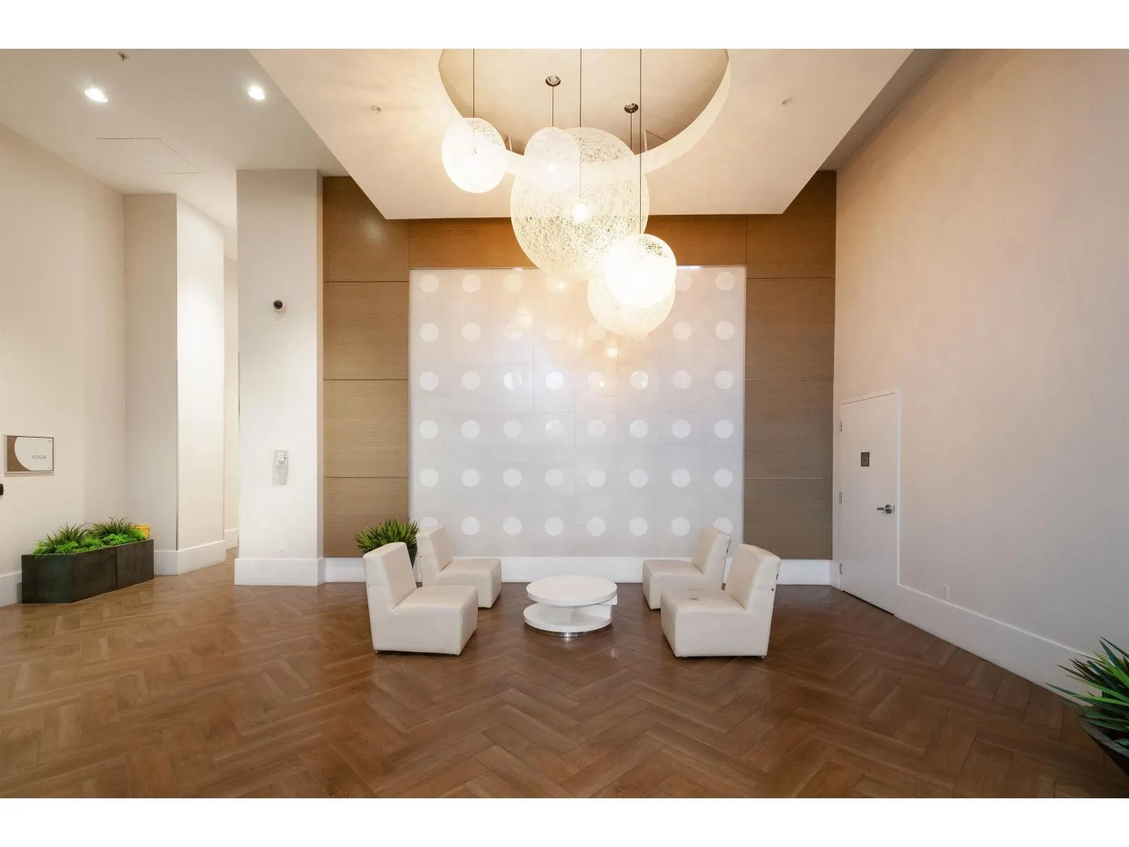 1606 13688 100 AVENUE