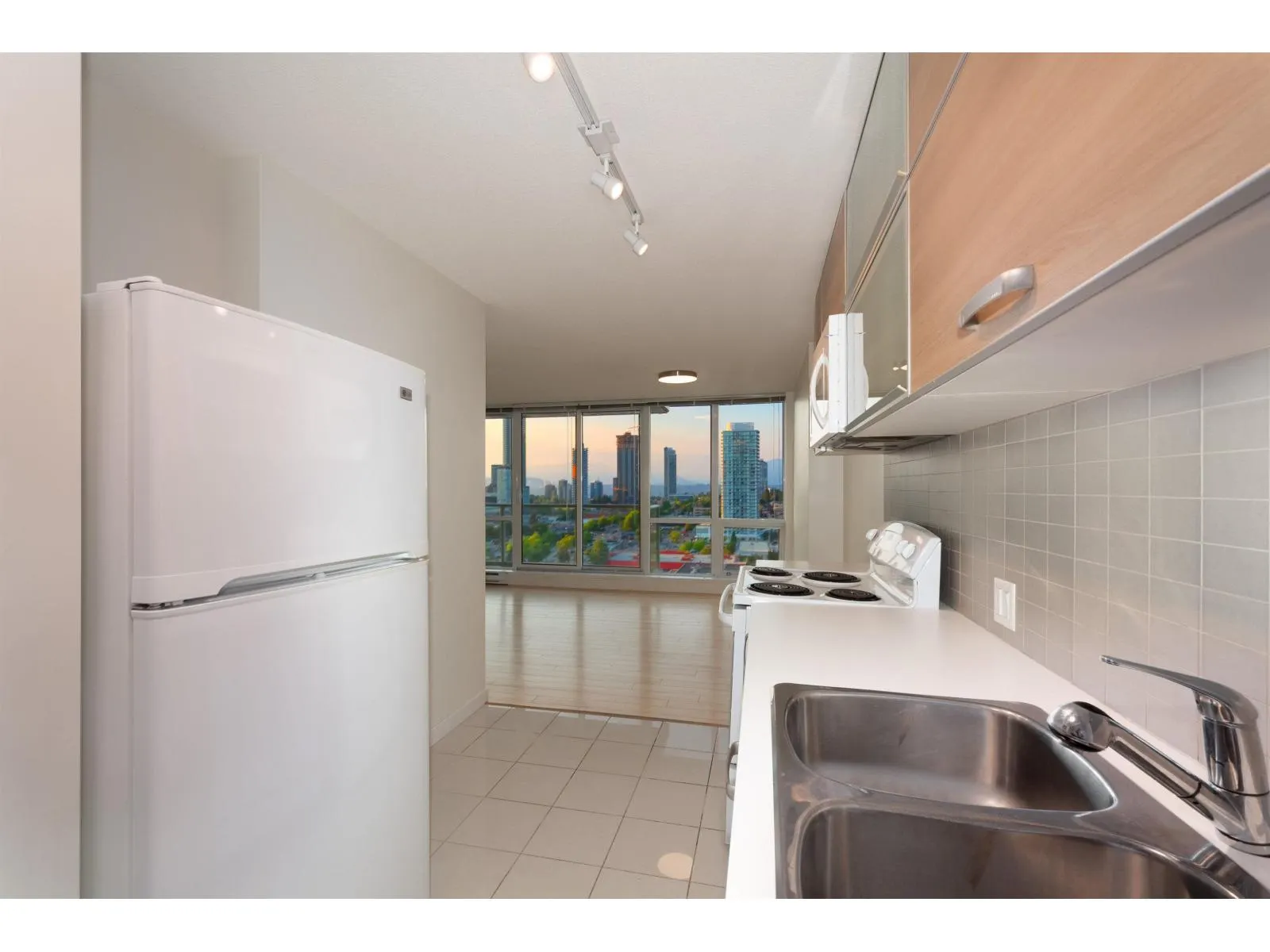 1606 13688 100 AVENUE
