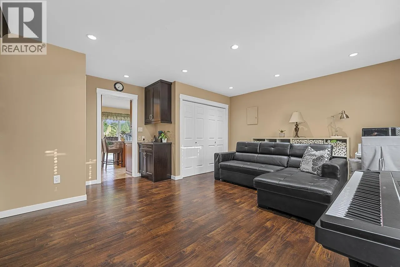 3604 MCRAE CRESCENT