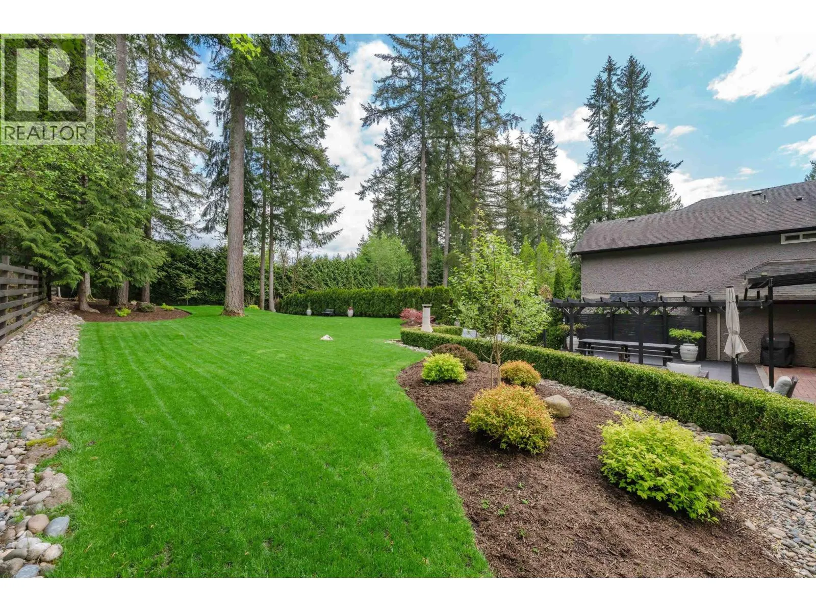 7 ALDER WAY