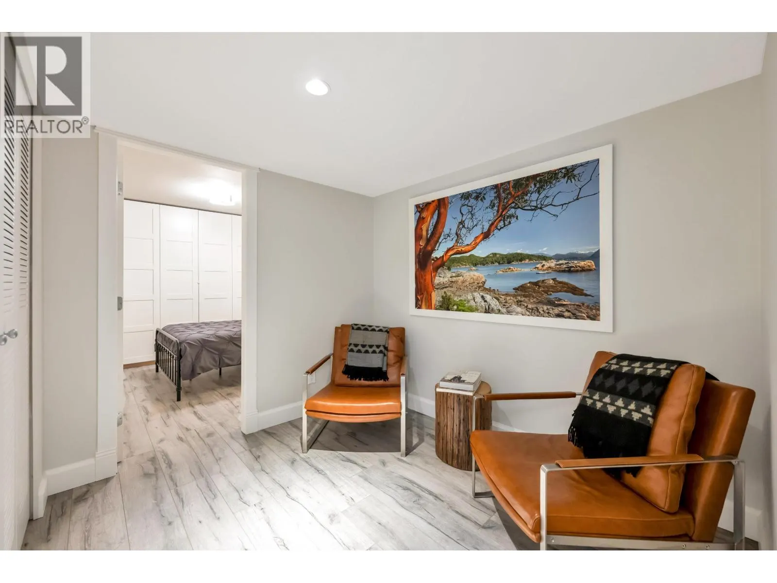 7 ALDER WAY