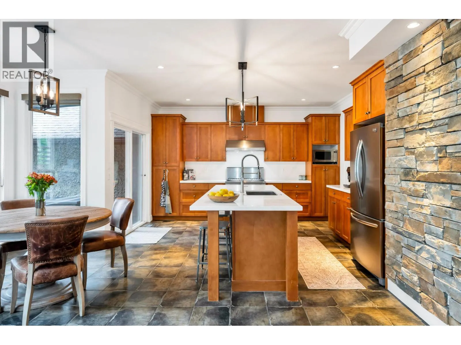 7 ALDER WAY