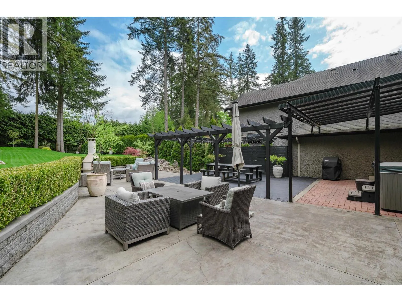 7 ALDER WAY