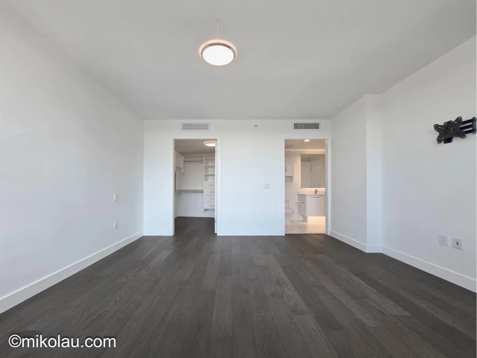 7XX 1588 JOHNSTON ROAD