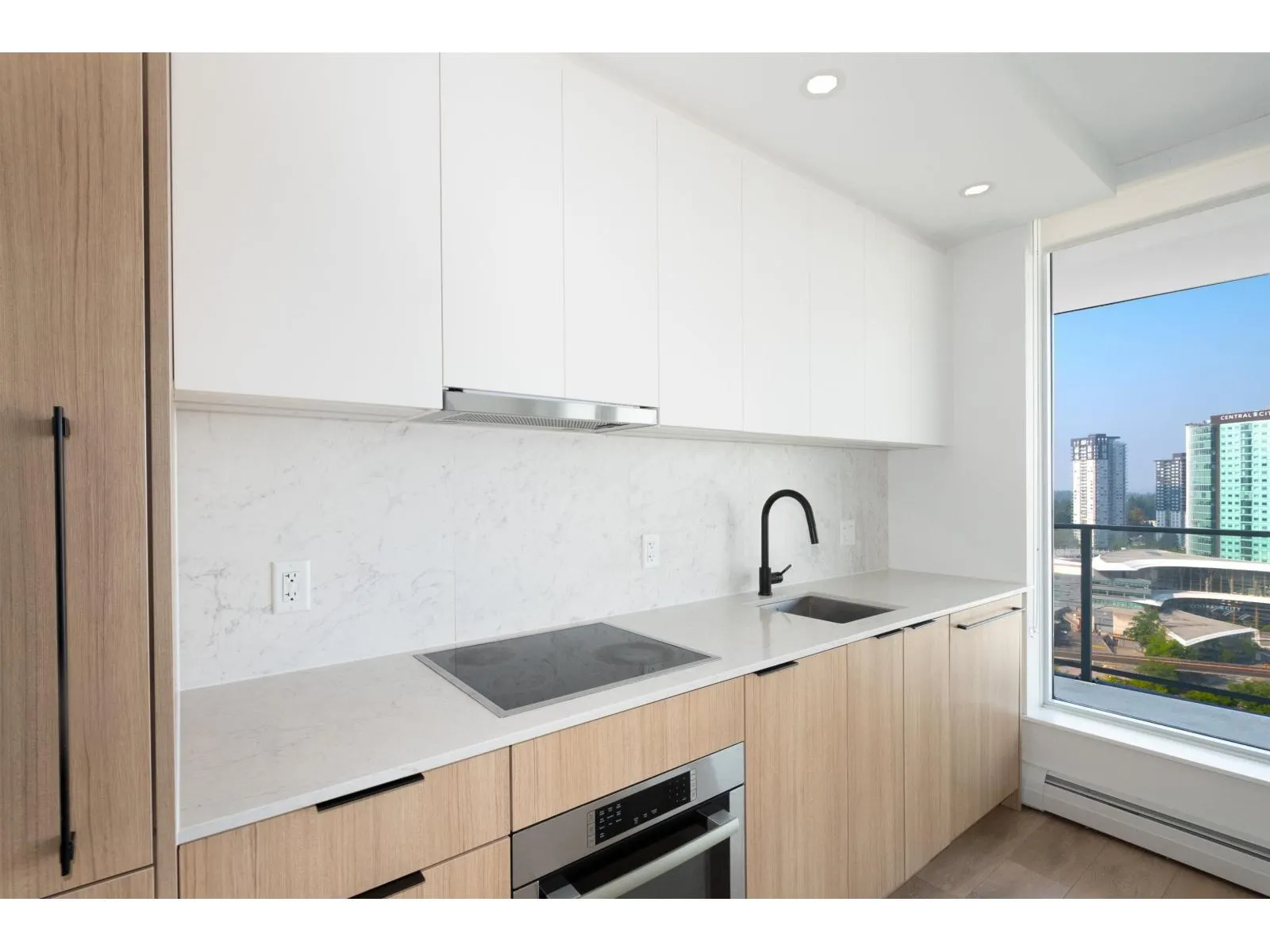 2509 13685 102 AVENUE