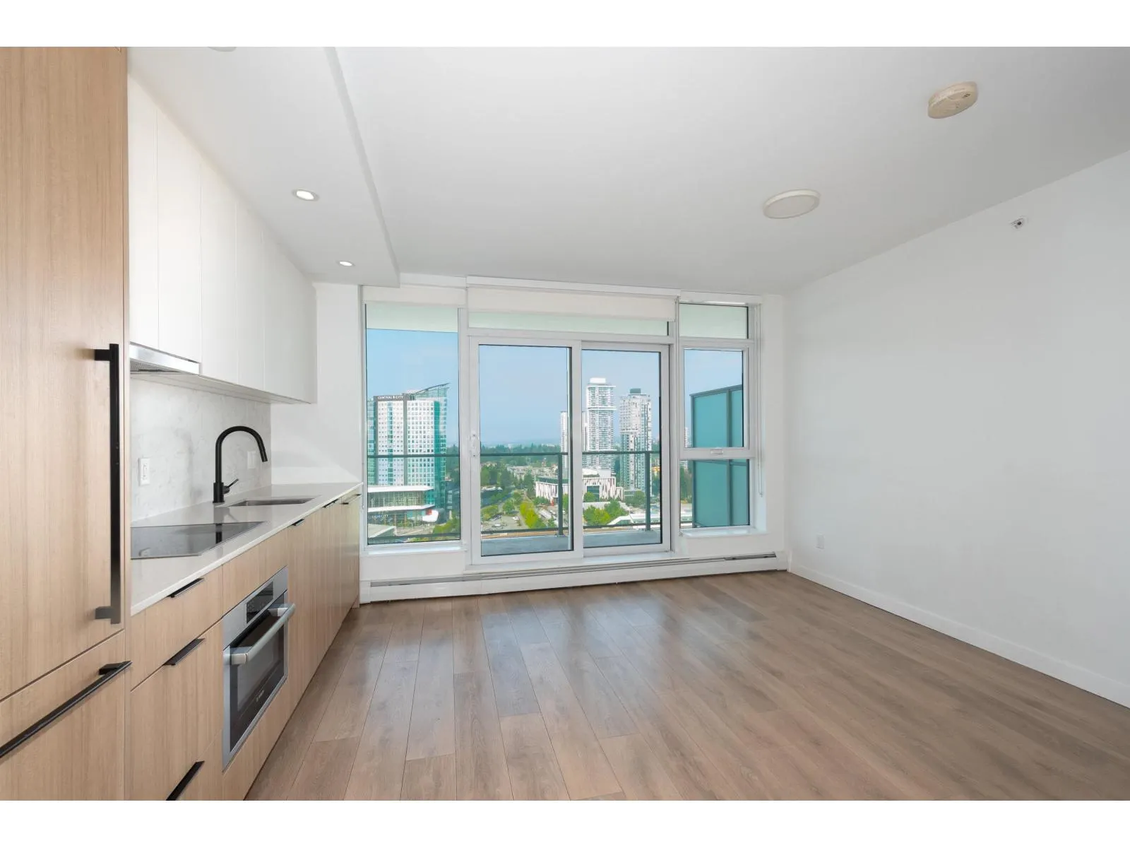 2509 13685 102 AVENUE