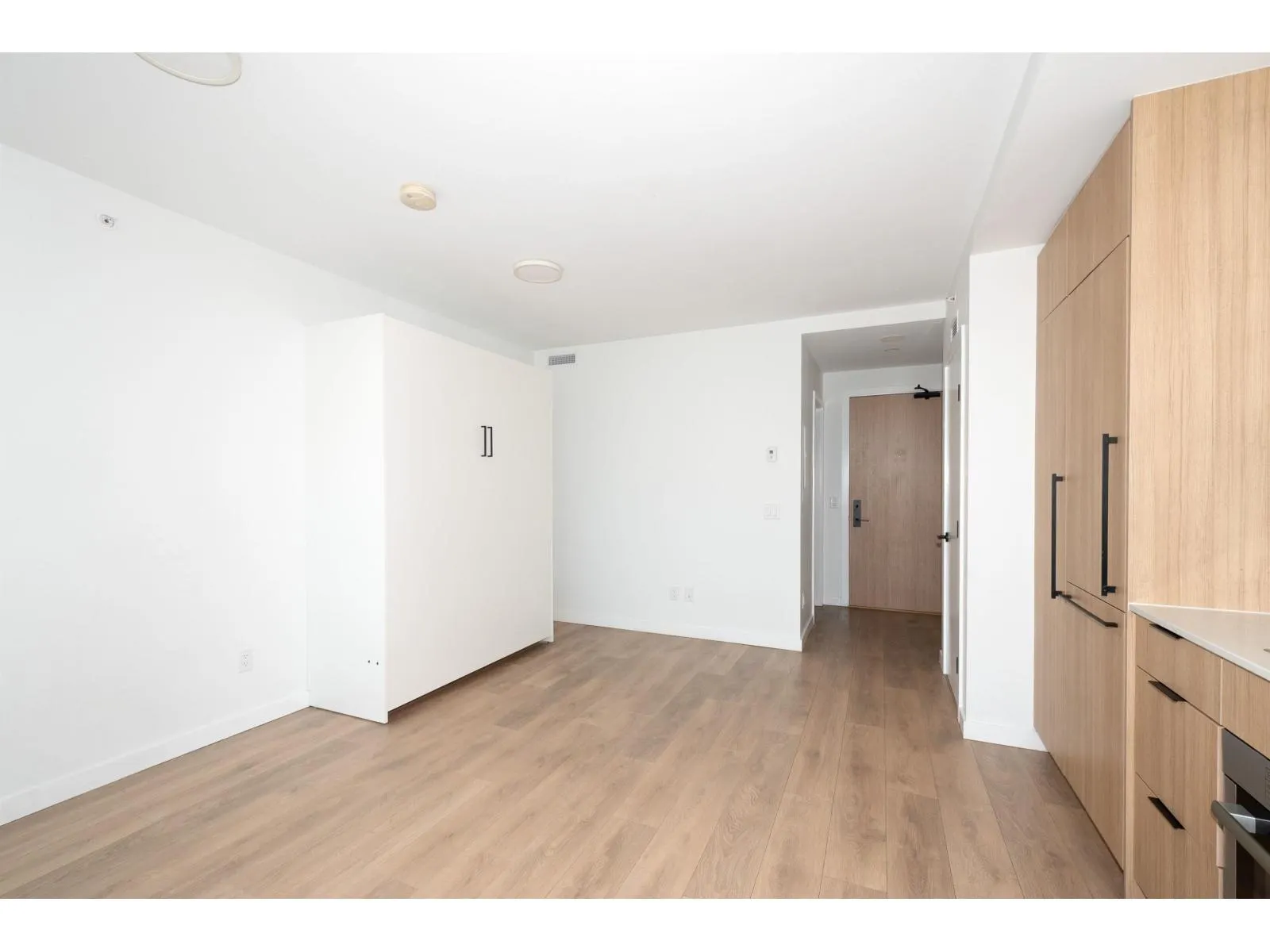 2509 13685 102 AVENUE