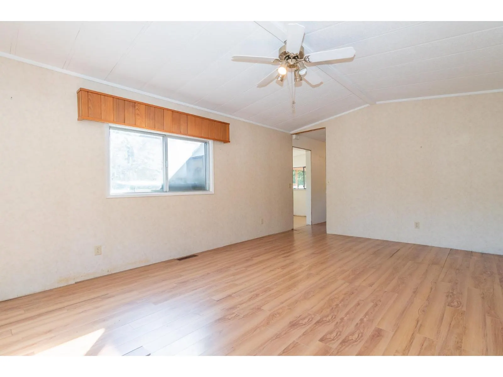 224 45835 SLEEPY HOLLOW ROAD|Cultus Lake East