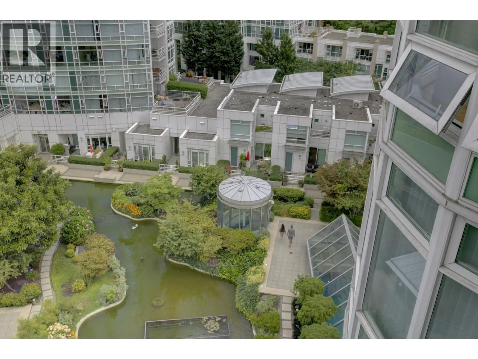 1205 1199 MARINASIDE CRESCENT