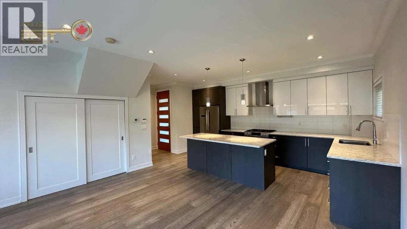 233 W 18TH STREET