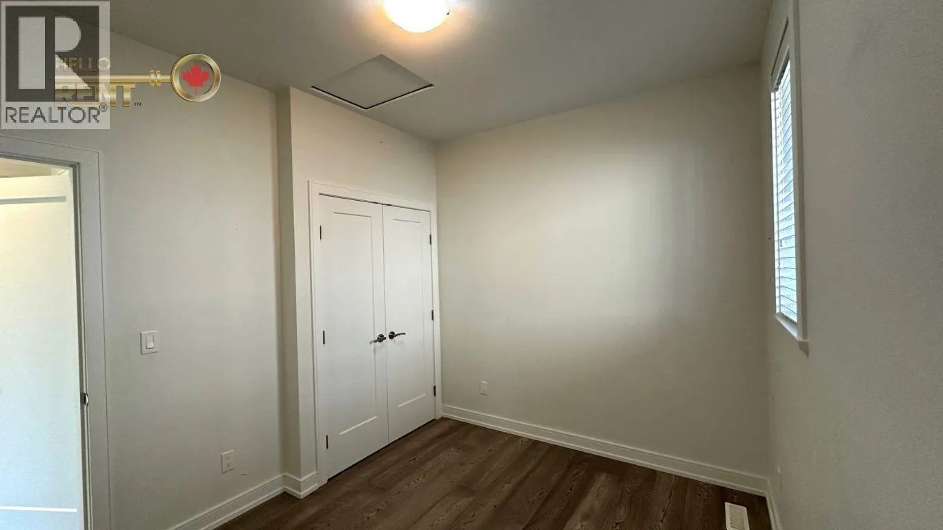 233 W 18TH STREET