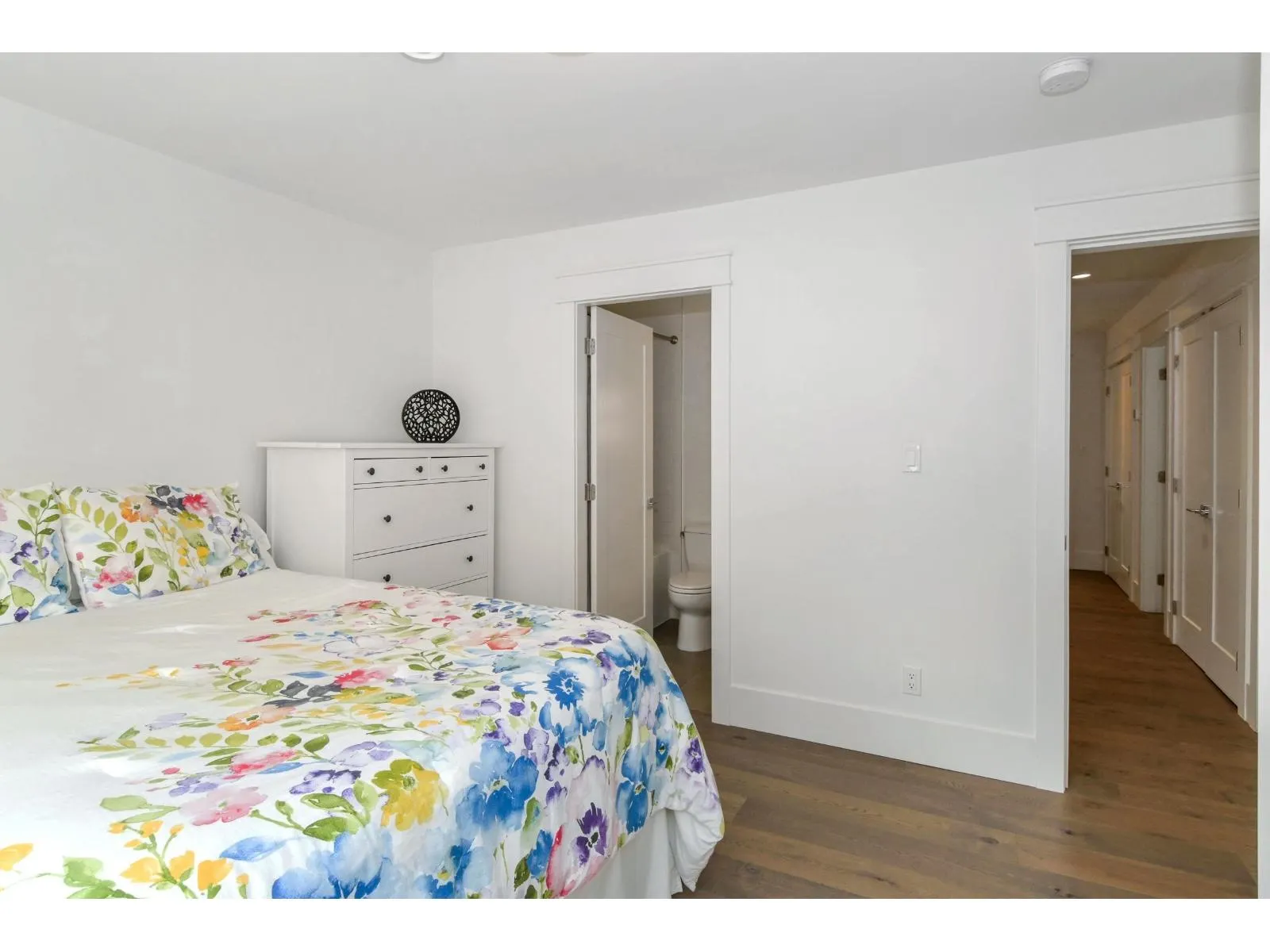 18 8425 VENTURE WAY