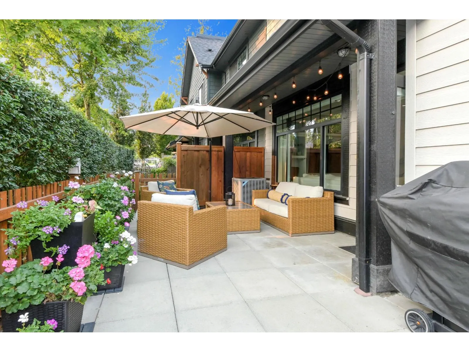 18 8425 VENTURE WAY