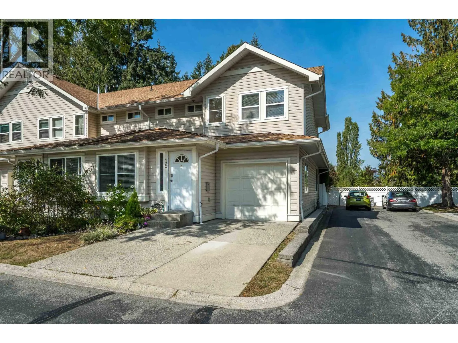 19 11870 232 STREET