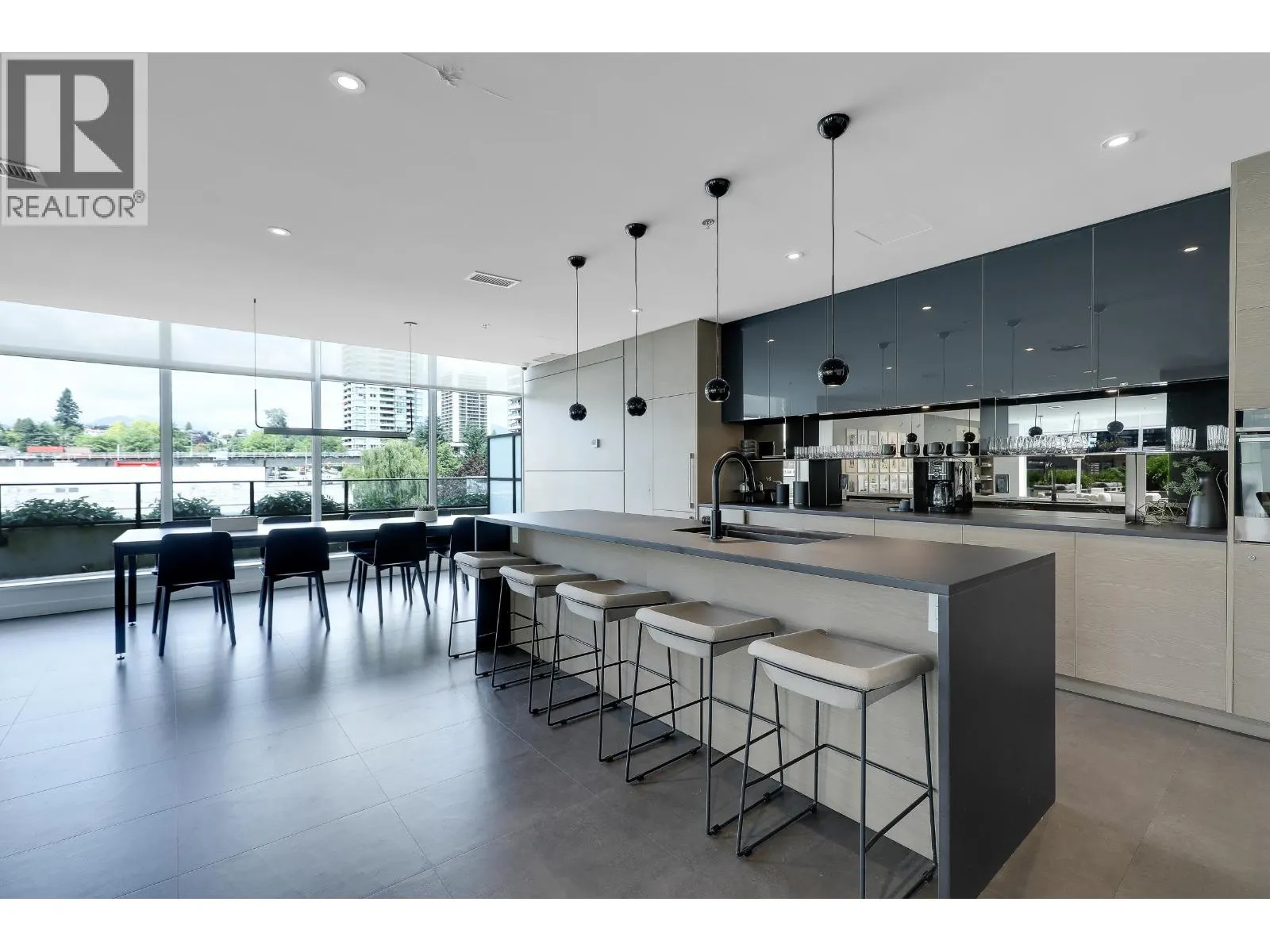 1308 2181 MADISON AVENUE