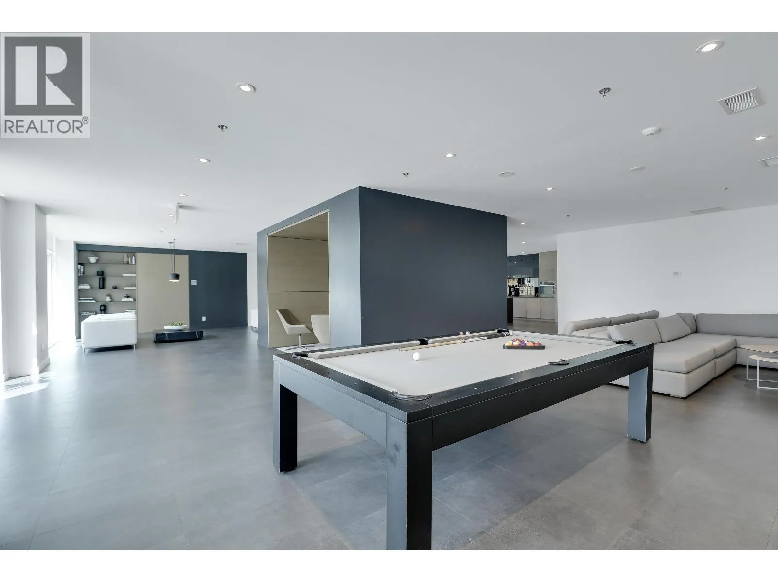 1308 2181 MADISON AVENUE