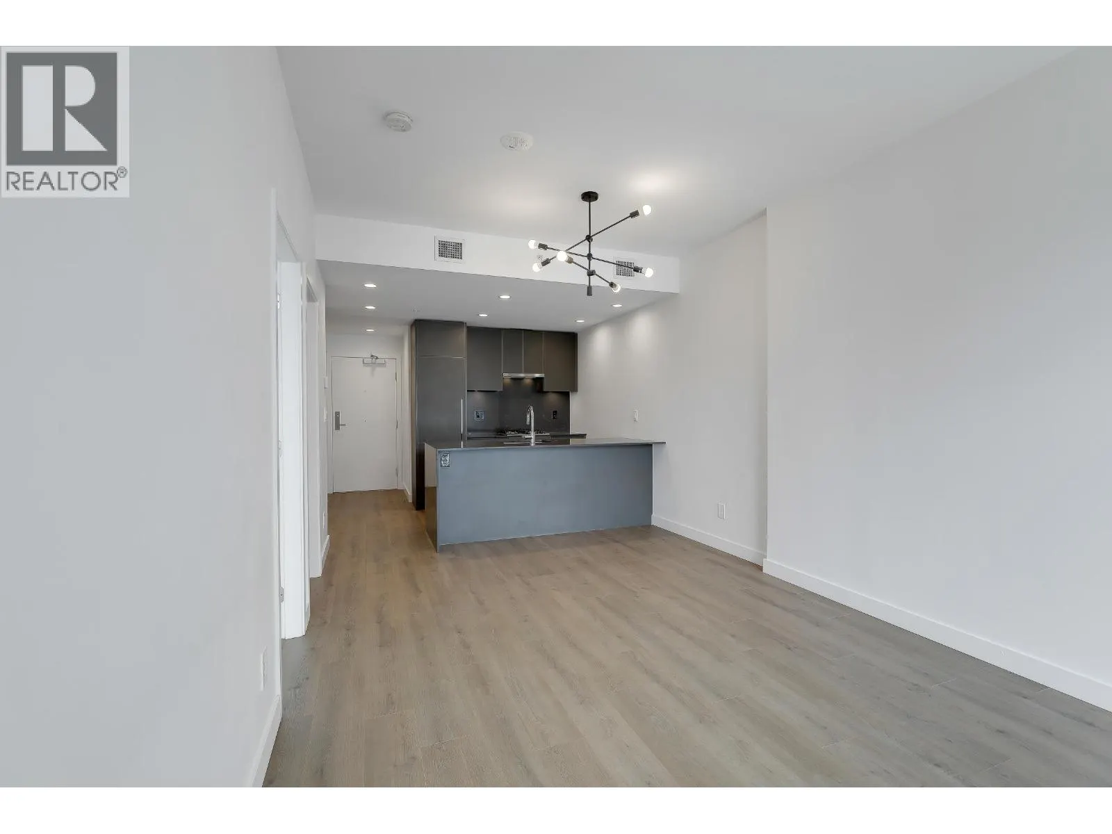 1308 2181 MADISON AVENUE