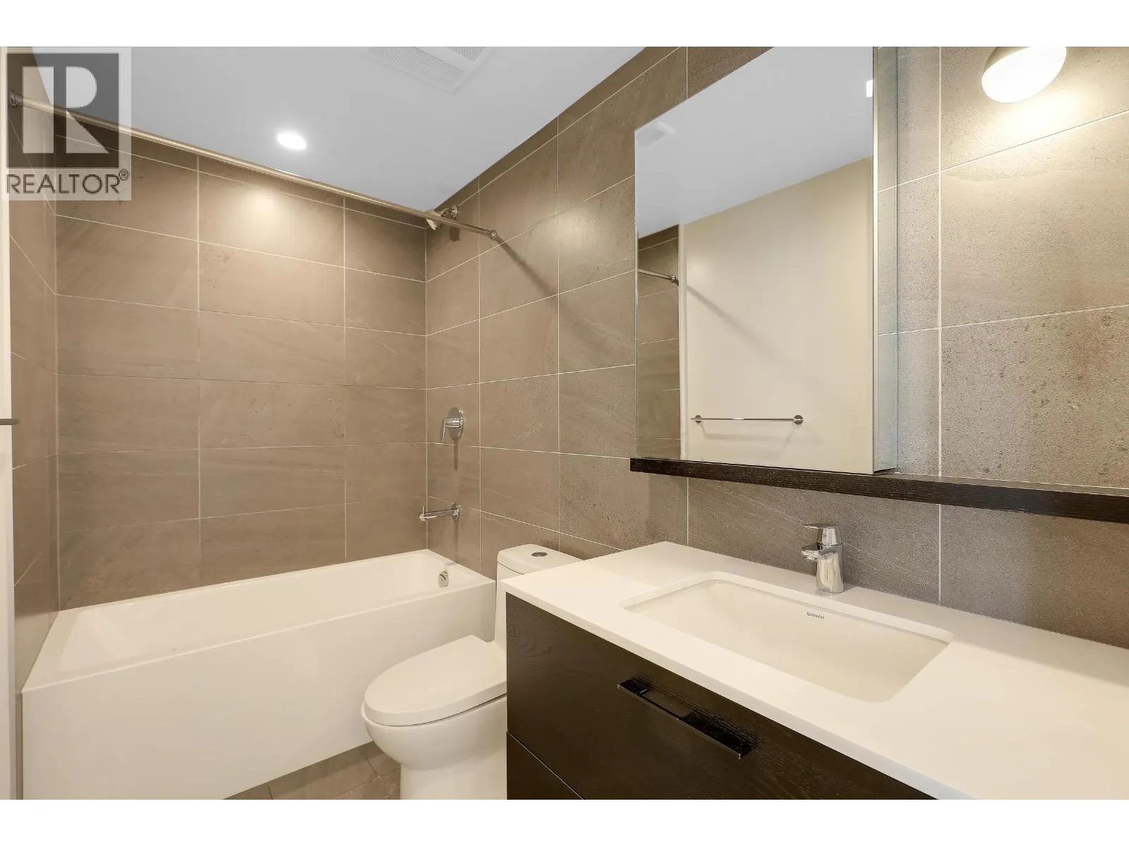1308 2181 MADISON AVENUE