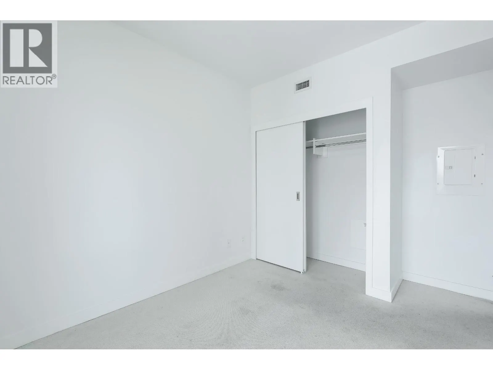 1308 2181 MADISON AVENUE