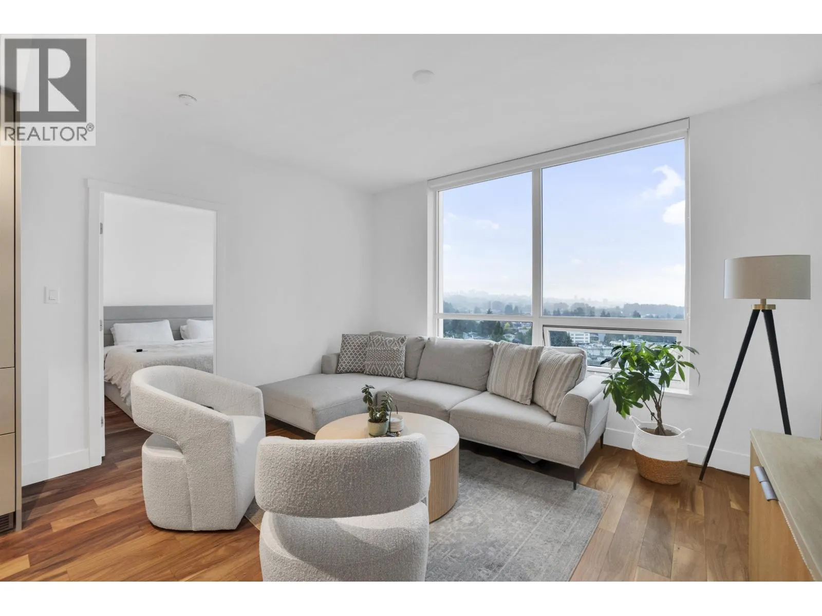 1302 1675 LIONS GATE LANE