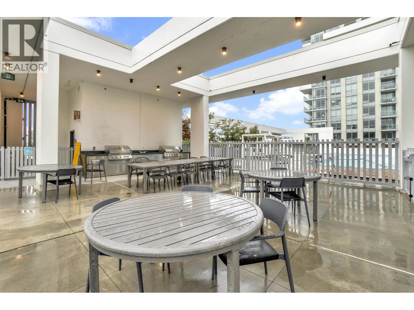 1302 1675 LIONS GATE LANE