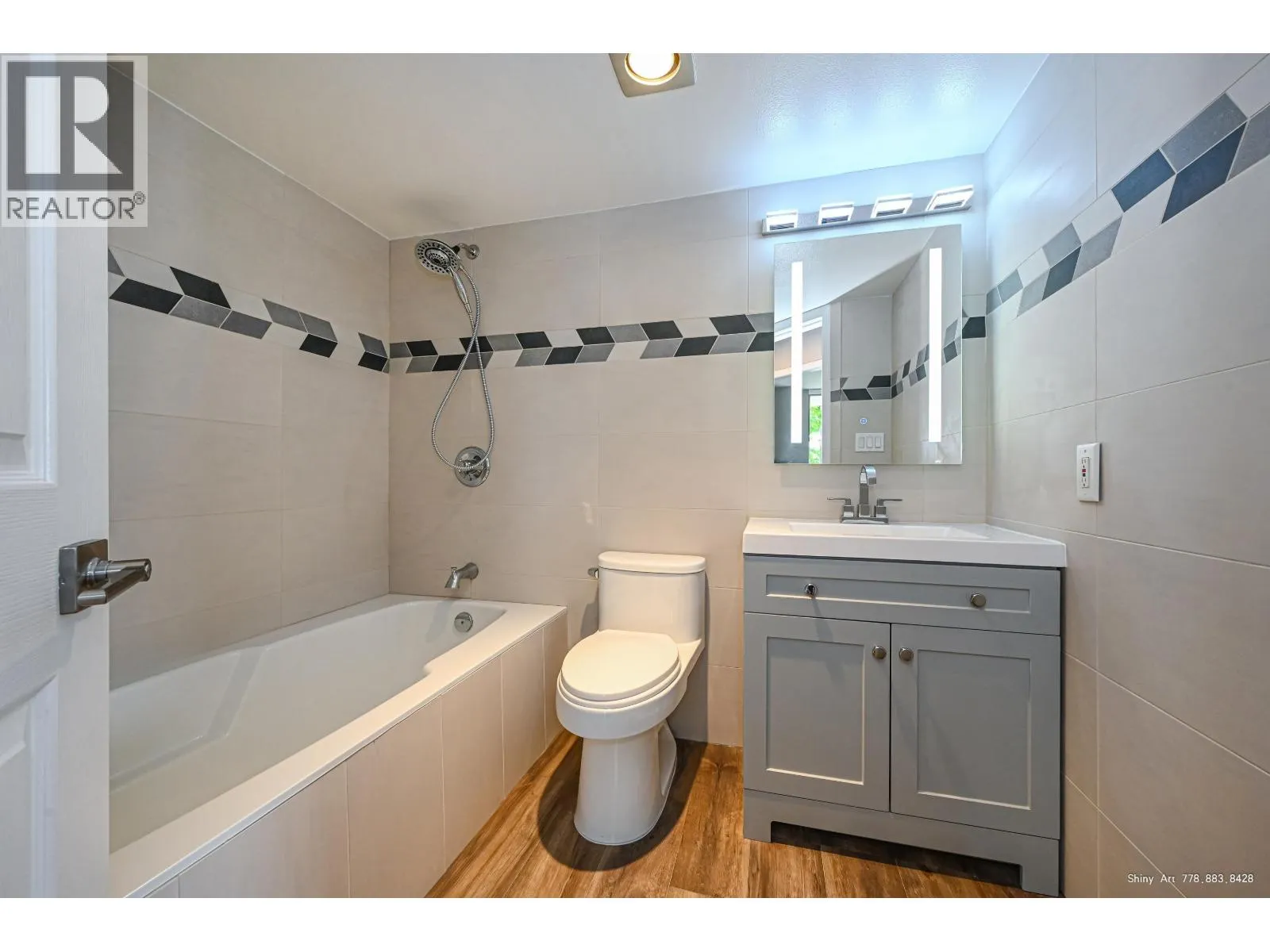 102 38 LEOPOLD PLACE