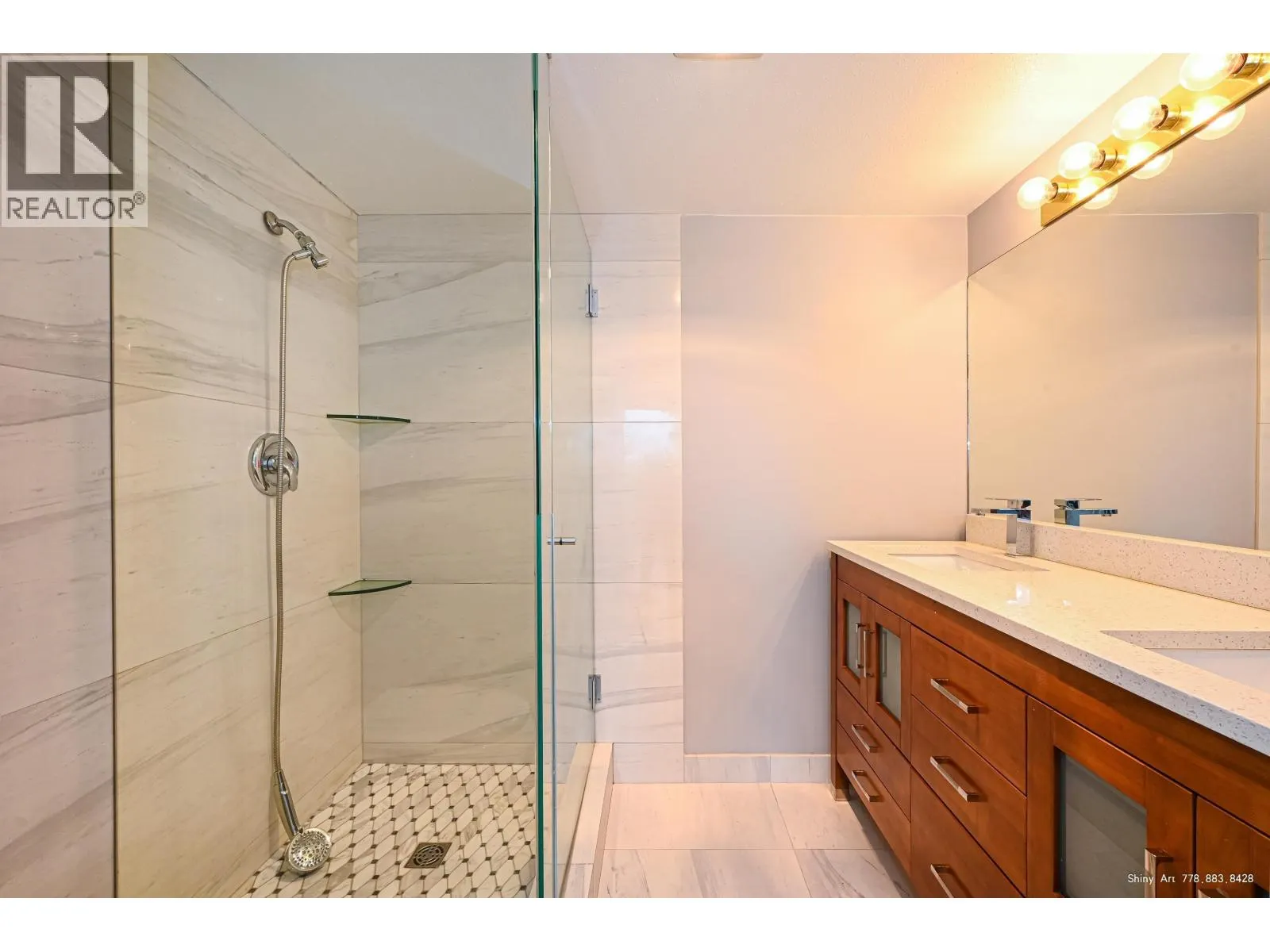 102 38 LEOPOLD PLACE