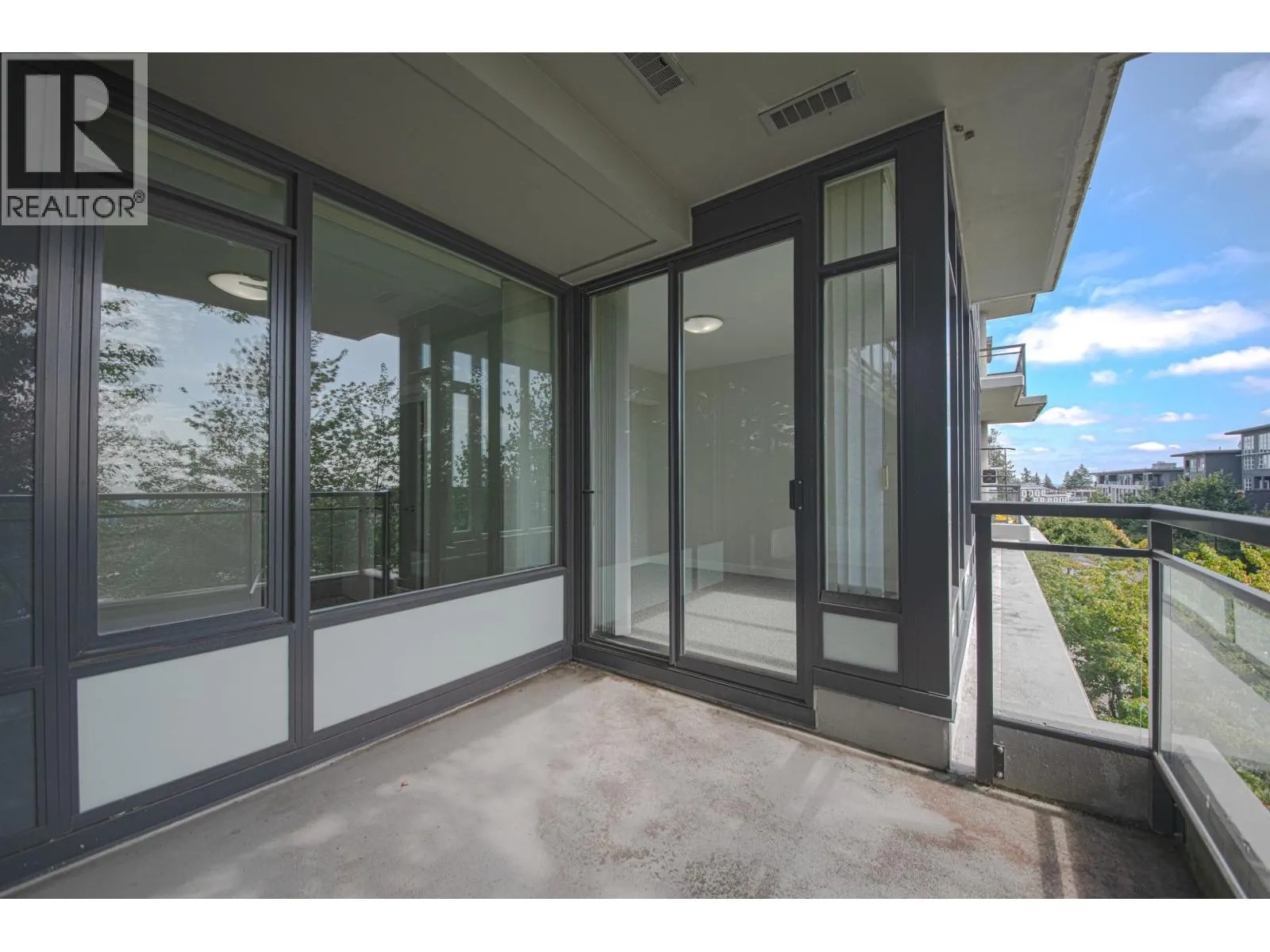 309 9009 CORNERSTONE MEWS
