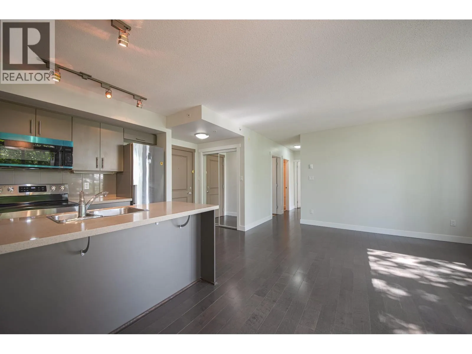309 9009 CORNERSTONE MEWS