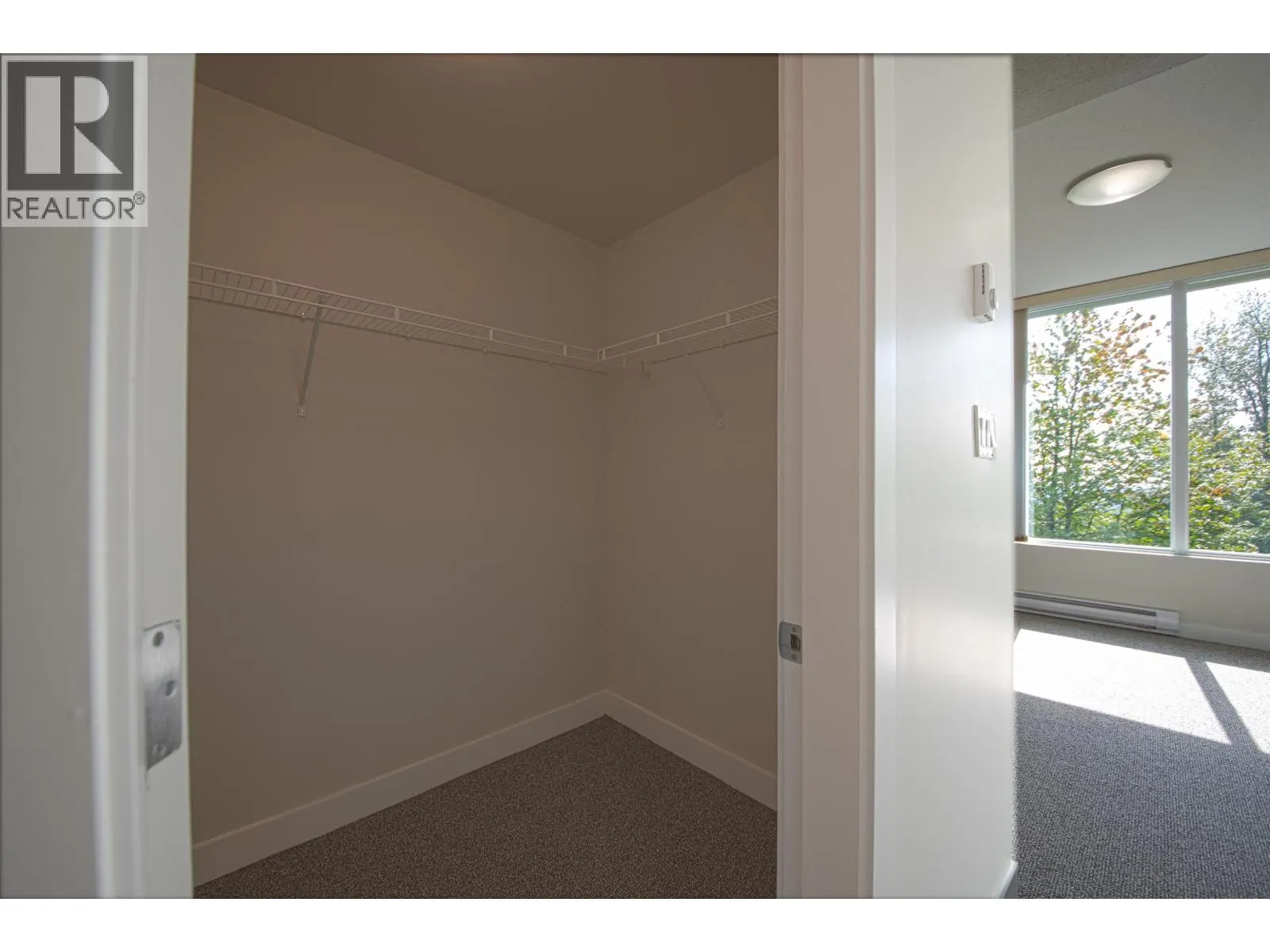 309 9009 CORNERSTONE MEWS