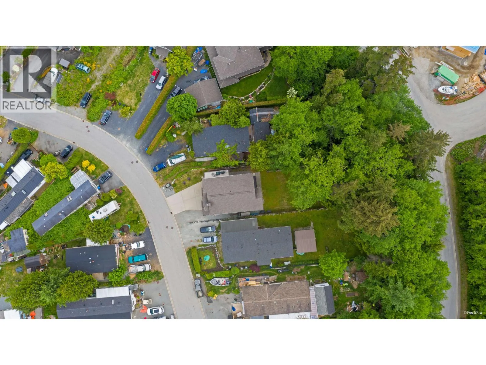 746 UPPER CRESCENT