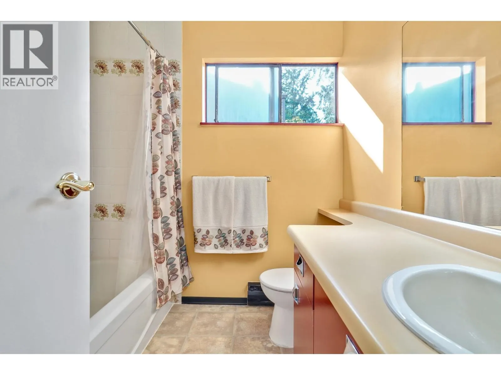5766 MAYVIEW CIRCLE
