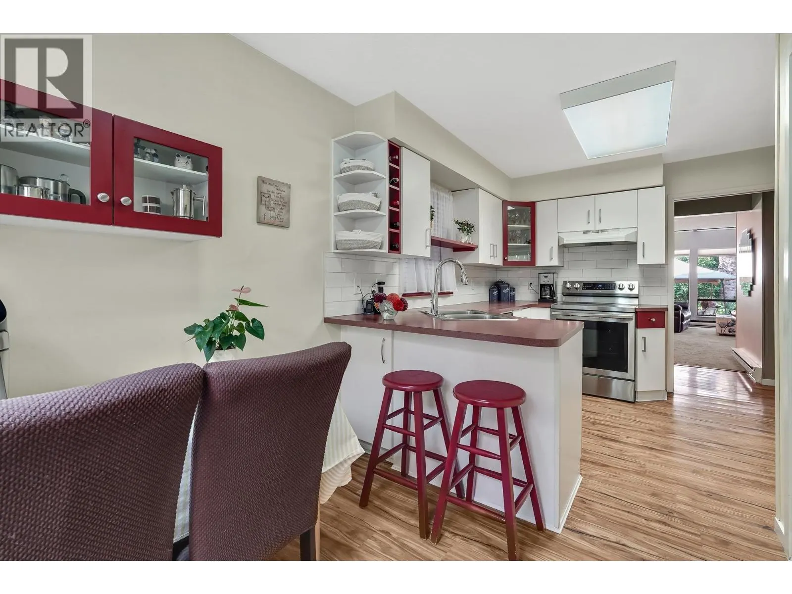 5766 MAYVIEW CIRCLE