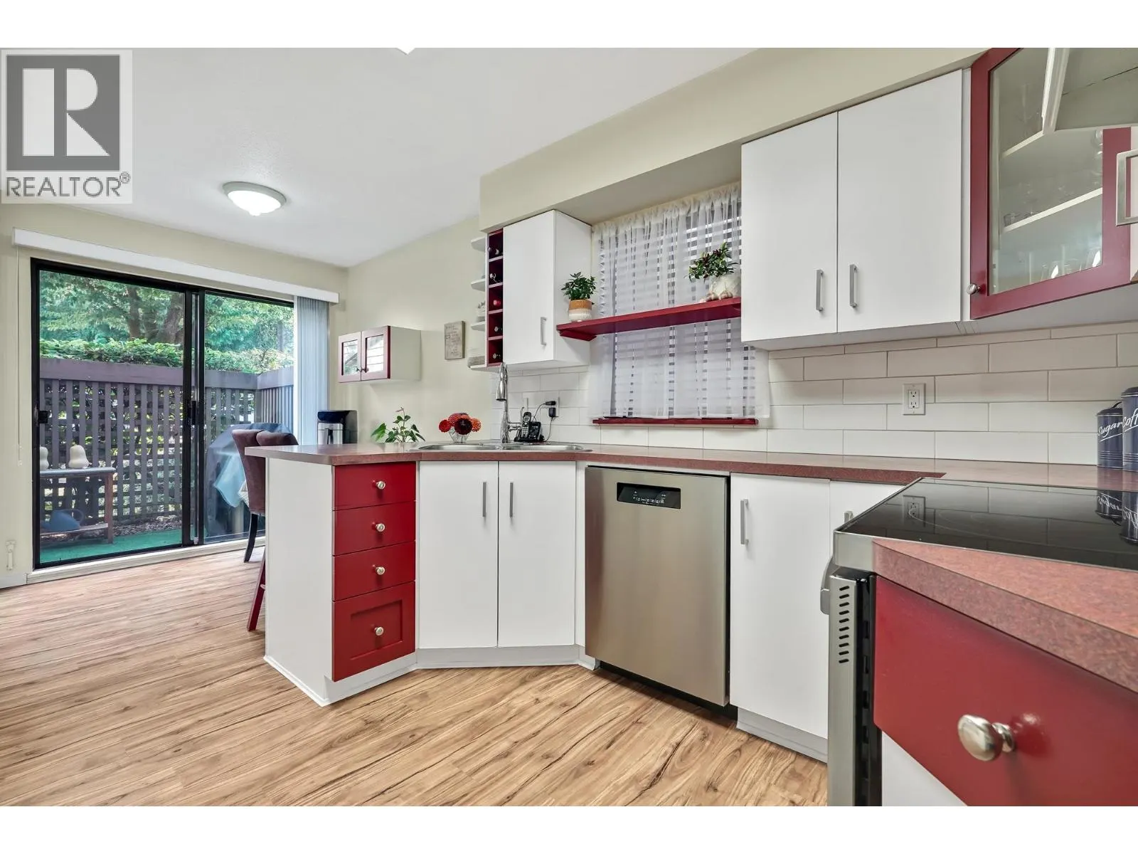 5766 MAYVIEW CIRCLE