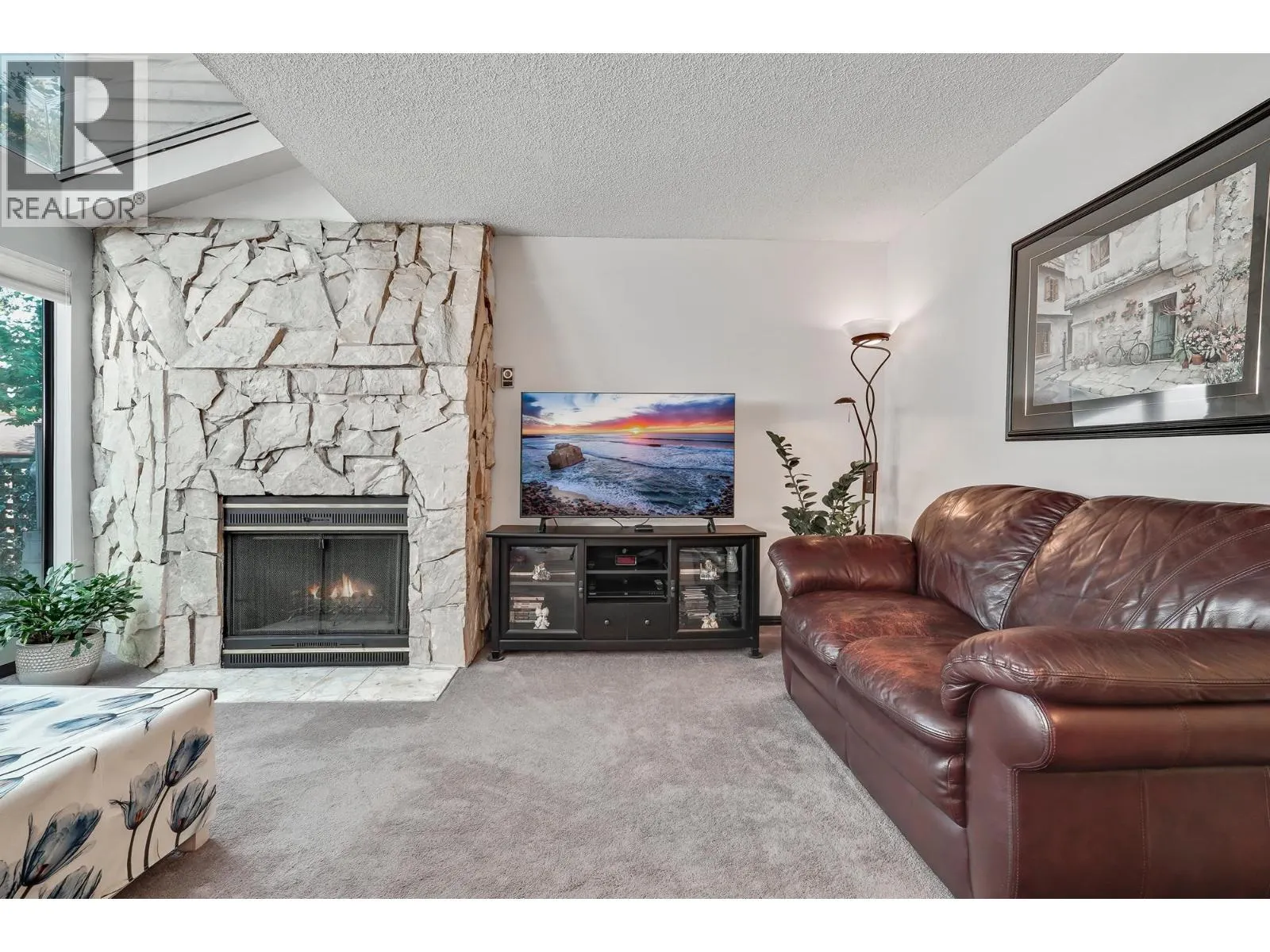 5766 MAYVIEW CIRCLE