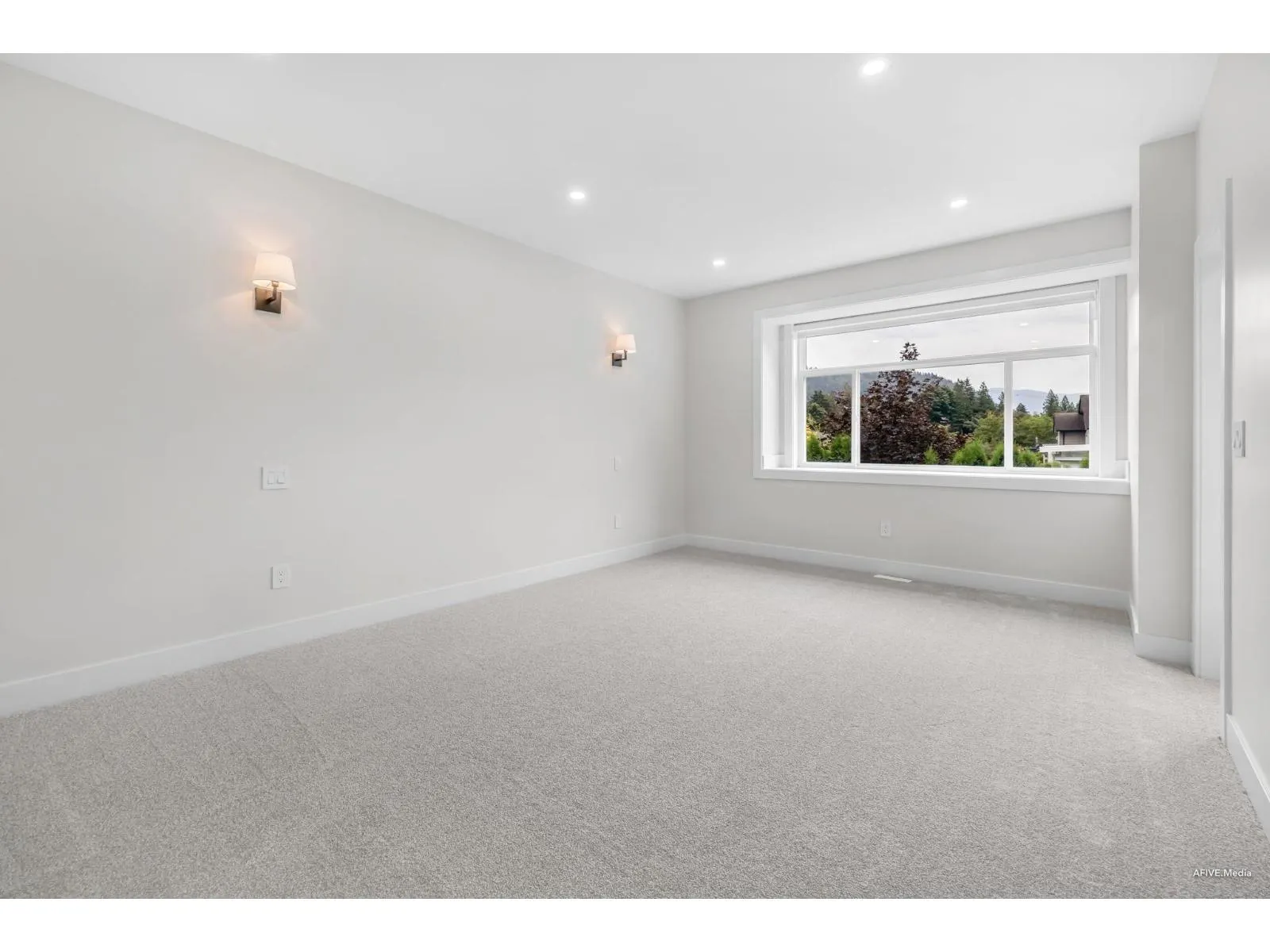 862 WILLOW PLACE|Harrison Hot Springs