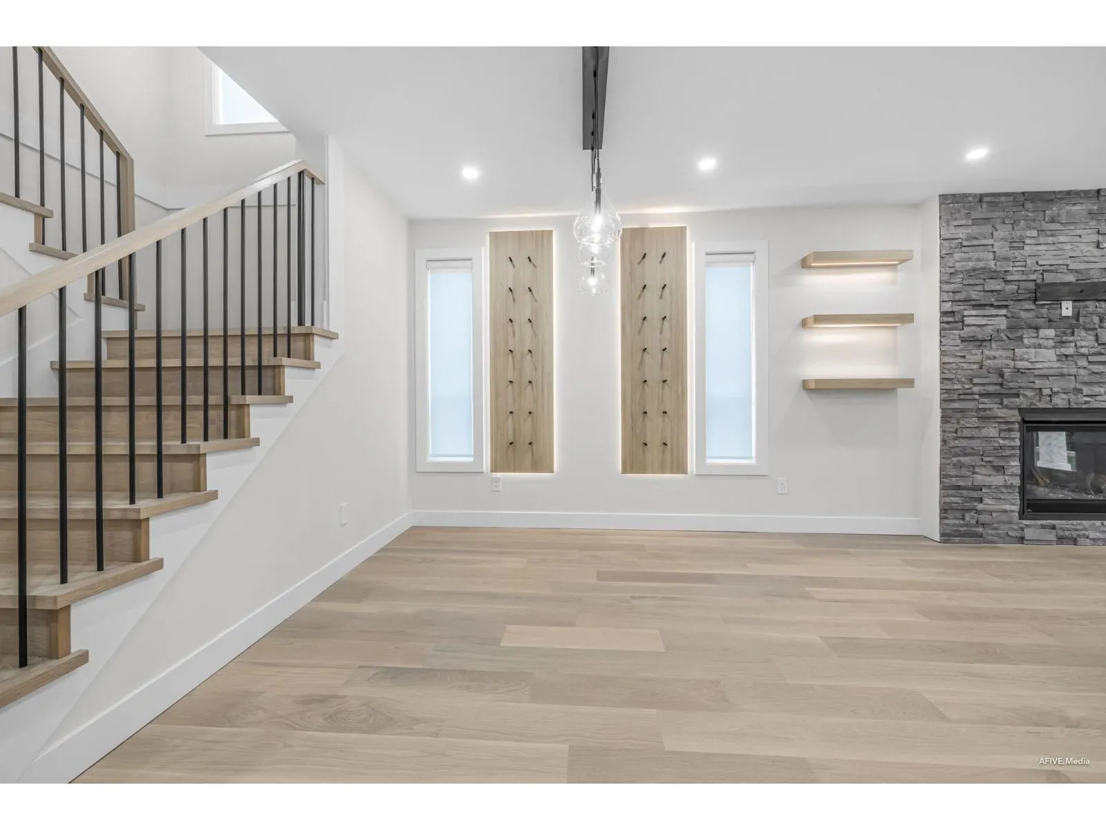 862 WILLOW PLACE|Harrison Hot Springs