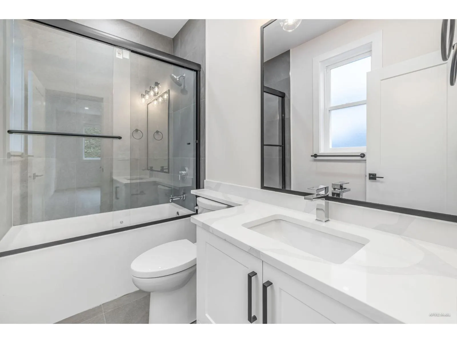 862 WILLOW PLACE|Harrison Hot Springs