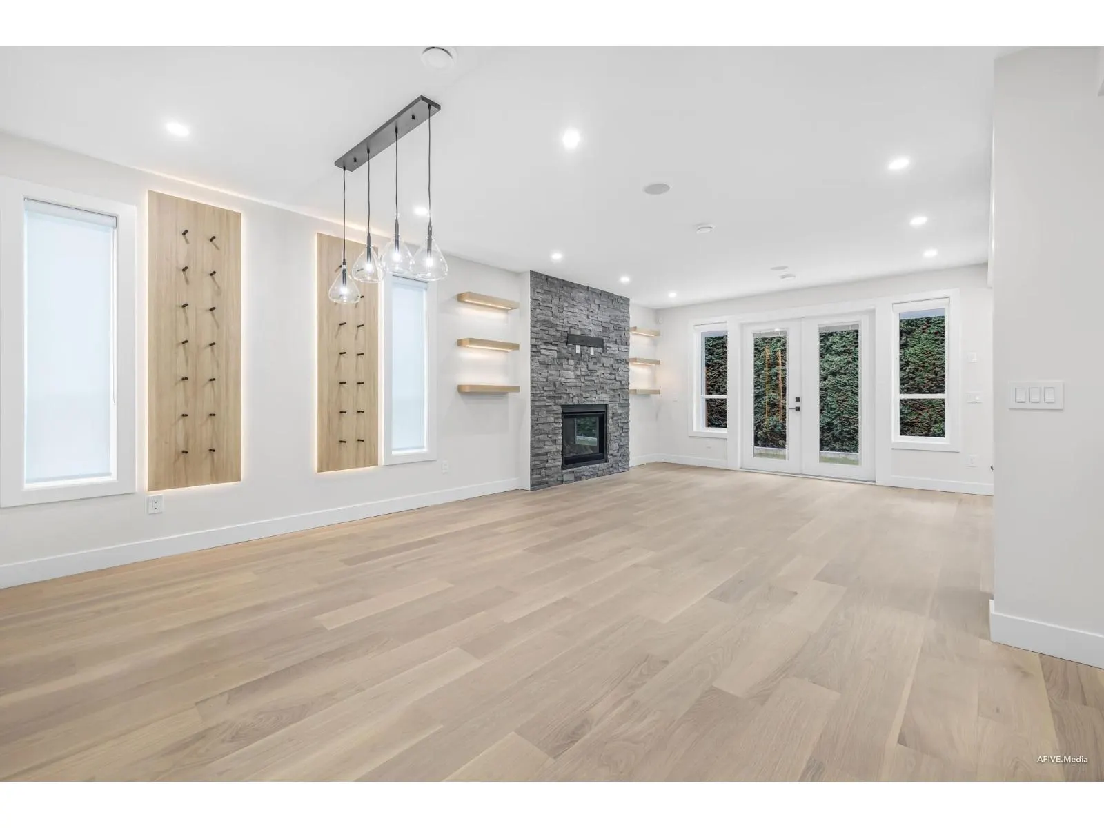 862 WILLOW PLACE|Harrison Hot Springs