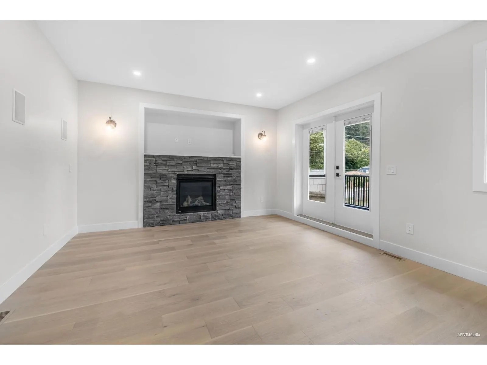 862 WILLOW PLACE|Harrison Hot Springs