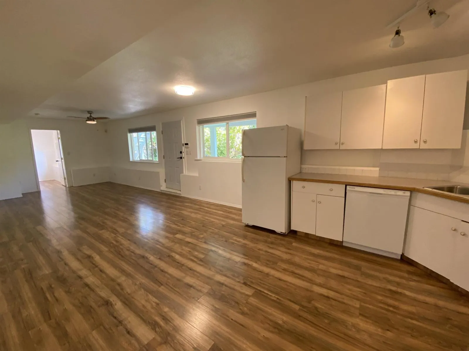 Garden Suite 8518 167 STREET