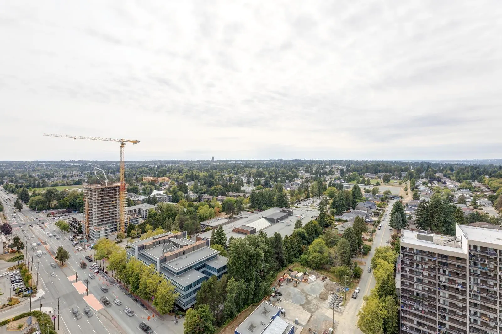 26XX 13615 FRASER HIGHWAY