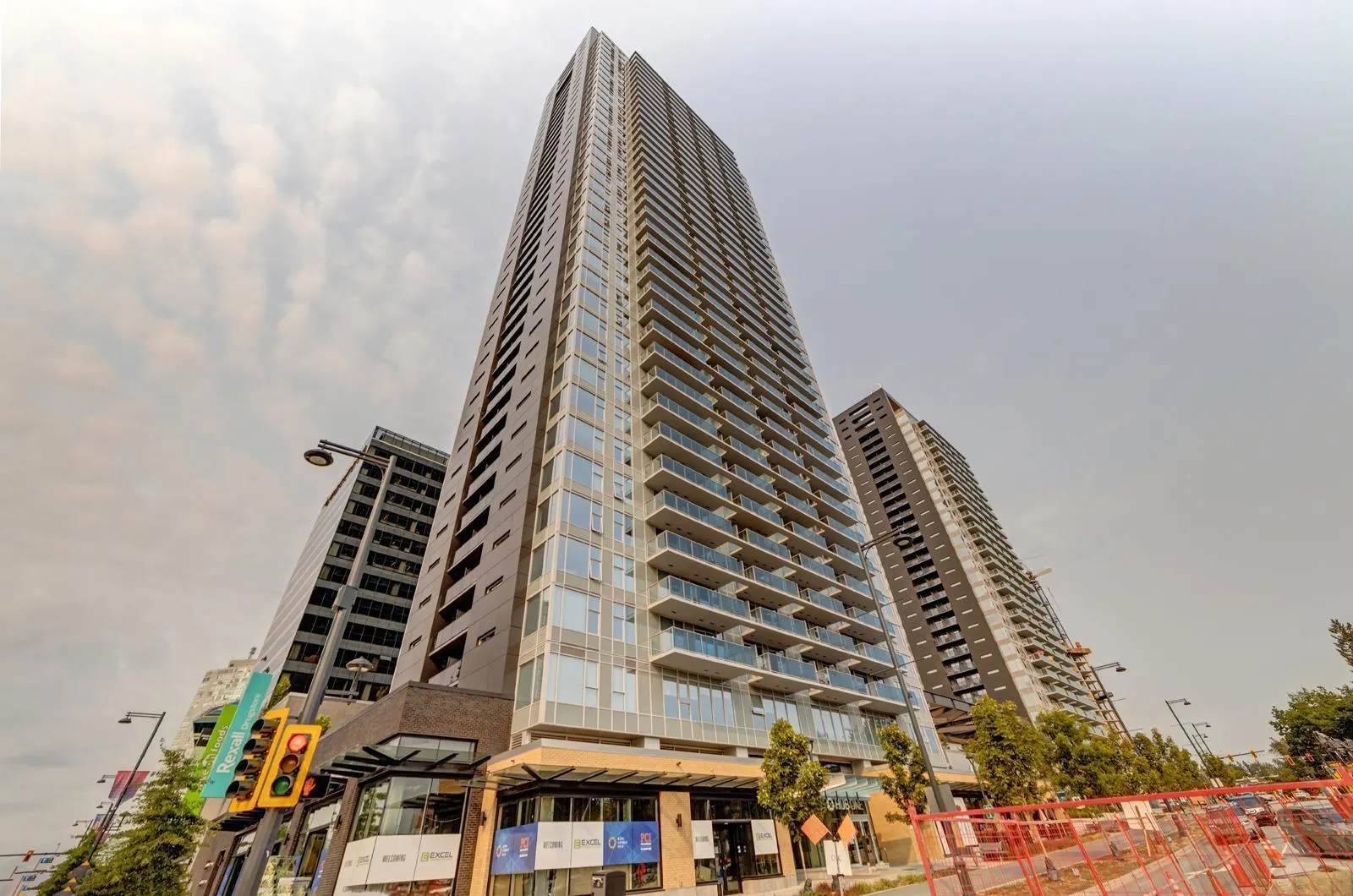 26XX 13615 FRASER HIGHWAY