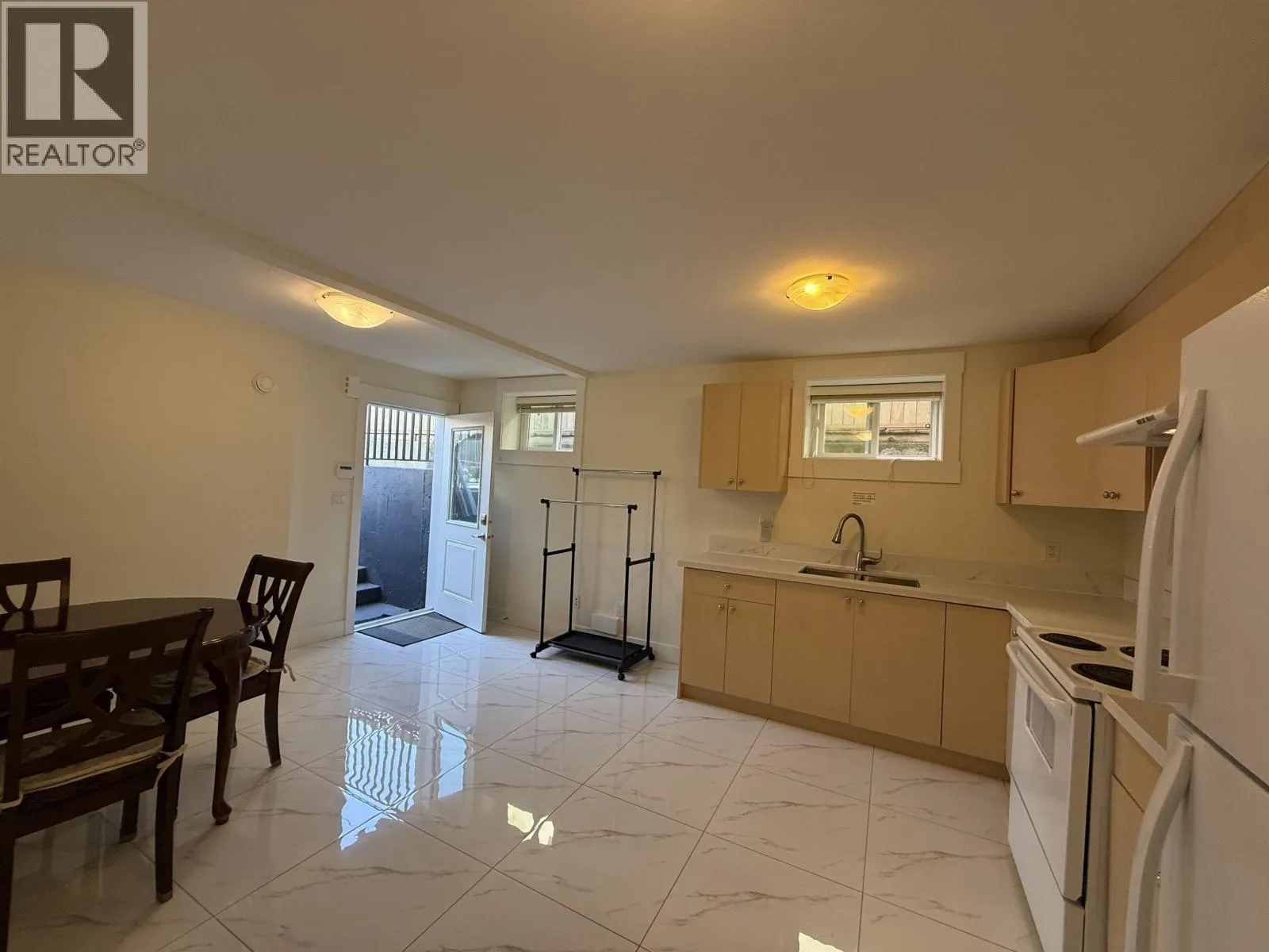 2 Bed Suite 4XXX HUXLEY AVENUE